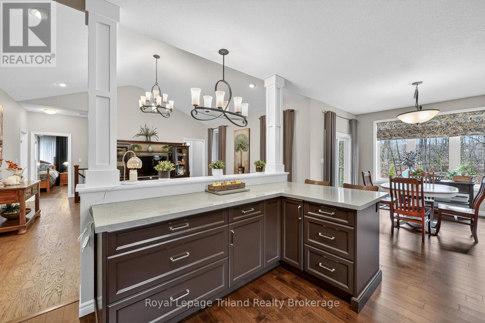 46 Colin Avenue, Tillsonburg, Ontario  N4G 0E5 - Photo 13 - X12915392