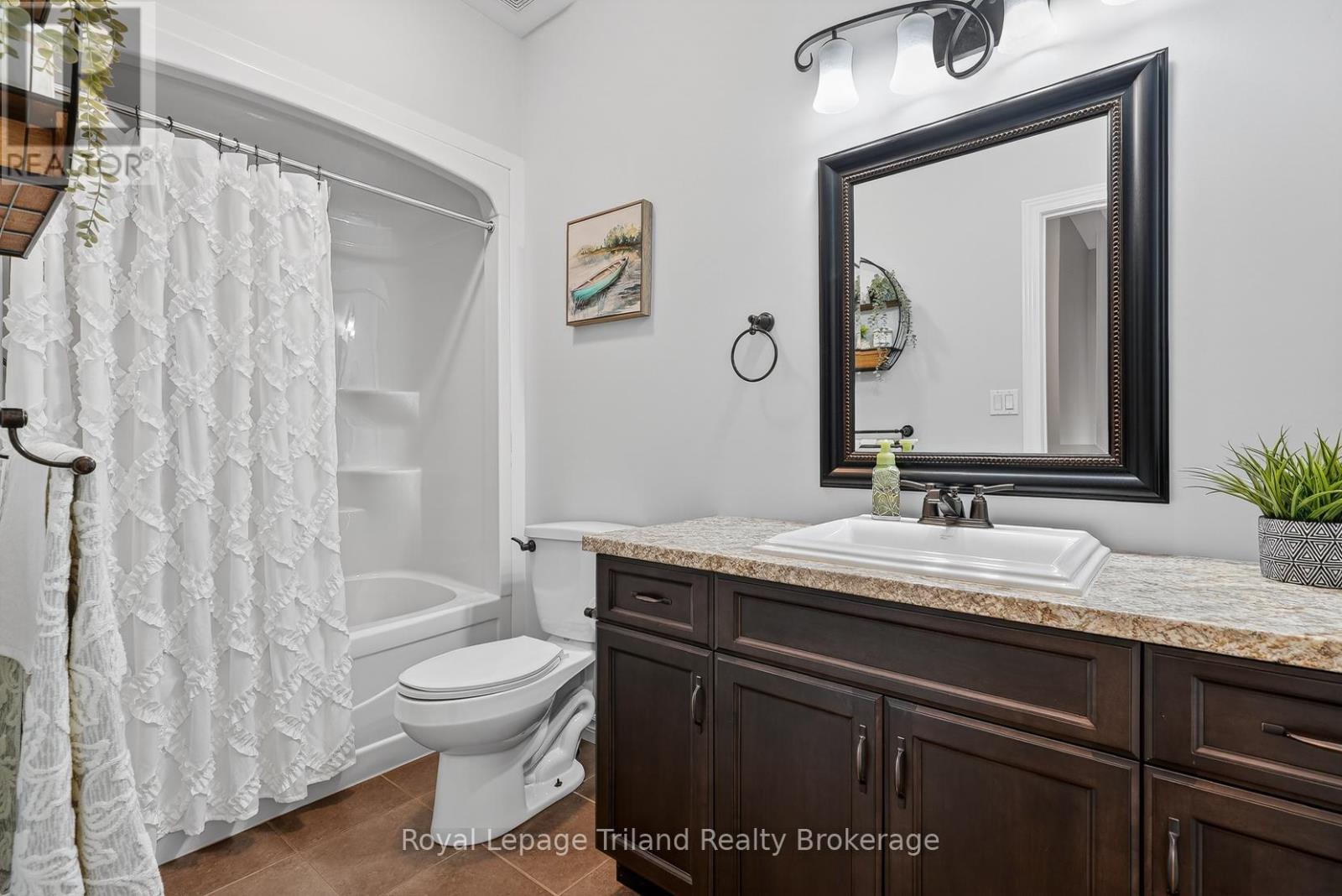 46 Colin Avenue, Tillsonburg, Ontario  N4G 0E5 - Photo 28 - X12915392