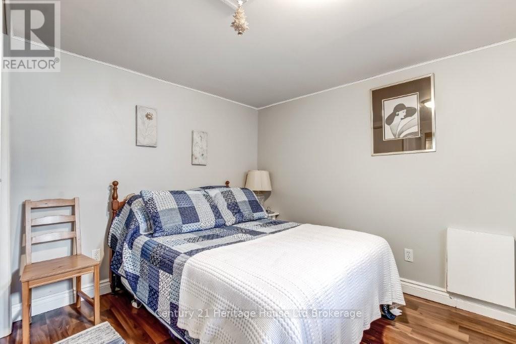 856 Grosvenor Street W, Woodstock (Woodstock - North), Ontario  N4S 5G6 - Photo 19 - X12915598