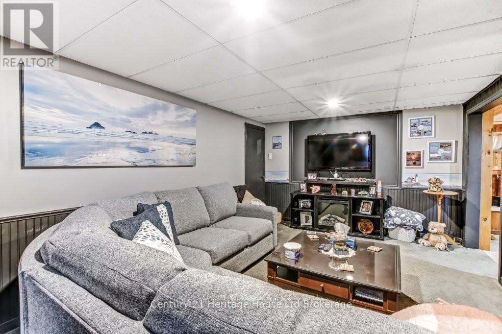 856 Grosvenor Street W, Woodstock (Woodstock - North), Ontario  N4S 5G6 - Photo 22 - X12915598