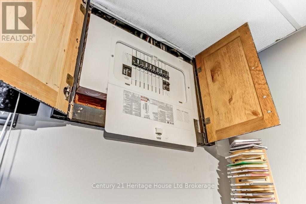 856 Grosvenor Street W, Woodstock (Woodstock - North), Ontario  N4S 5G6 - Photo 25 - X12915598