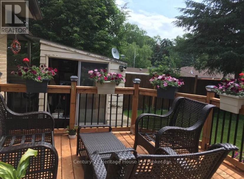 856 Grosvenor Street W, Woodstock (Woodstock - North), Ontario  N4S 5G6 - Photo 27 - X12915598