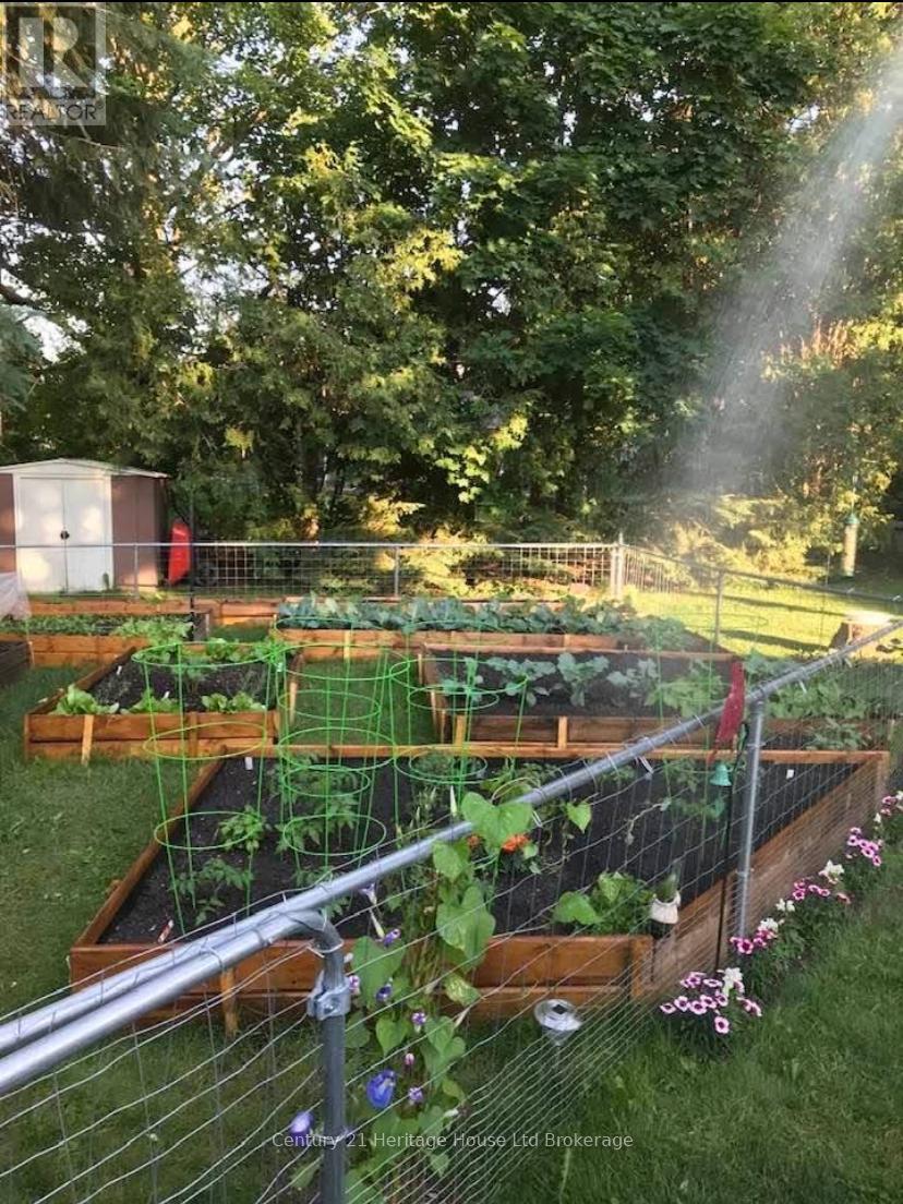 856 Grosvenor Street W, Woodstock (Woodstock - North), Ontario  N4S 5G6 - Photo 31 - X12915598