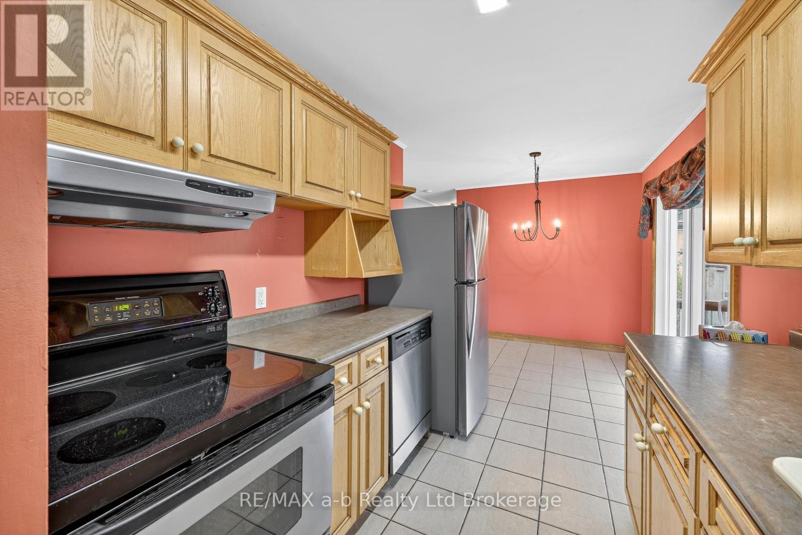 23 Glenn Avenue, Ingersoll (Ingersoll - South), Ontario  N5C 2C9 - Photo 19 - X12916032