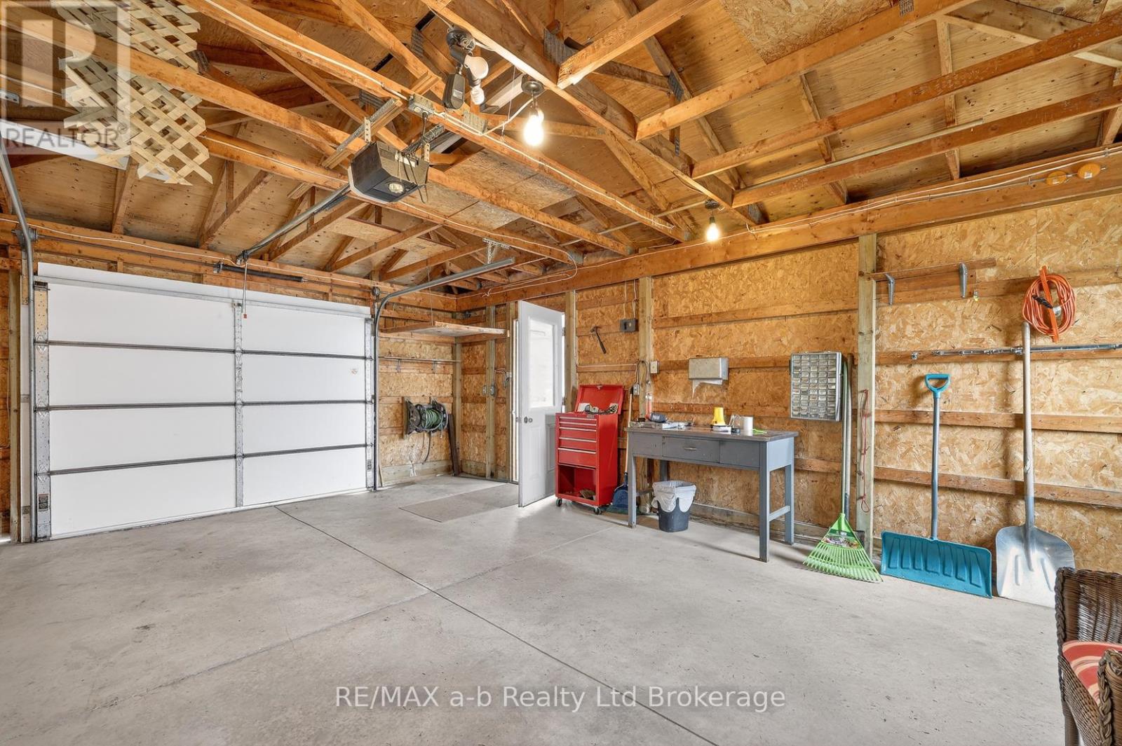 23 Glenn Avenue, Ingersoll (Ingersoll - South), Ontario  N5C 2C9 - Photo 32 - X12916032