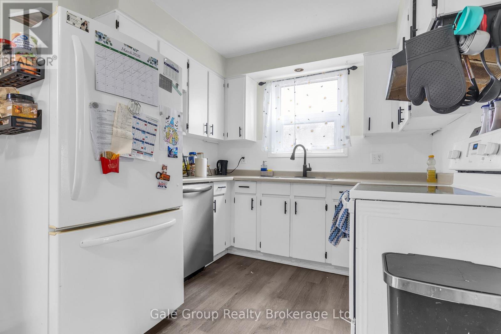 1079 Canfield Crescent, Woodstock (Woodstock - North), Ontario  N4S 8P3 - Photo 4 - X12918128