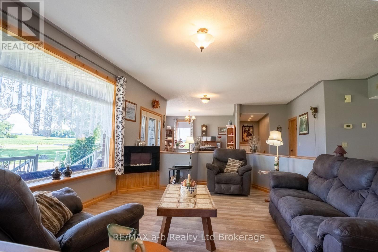 324500 Mount Elgin Road, South-West Oxford, Ontario  N0J 1N0 - Photo 14 - X12918414