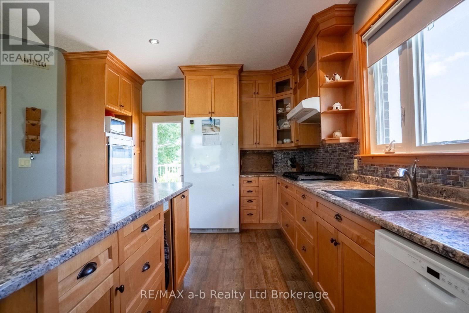 324500 Mount Elgin Road, South-West Oxford, Ontario  N0J 1N0 - Photo 16 - X12918414