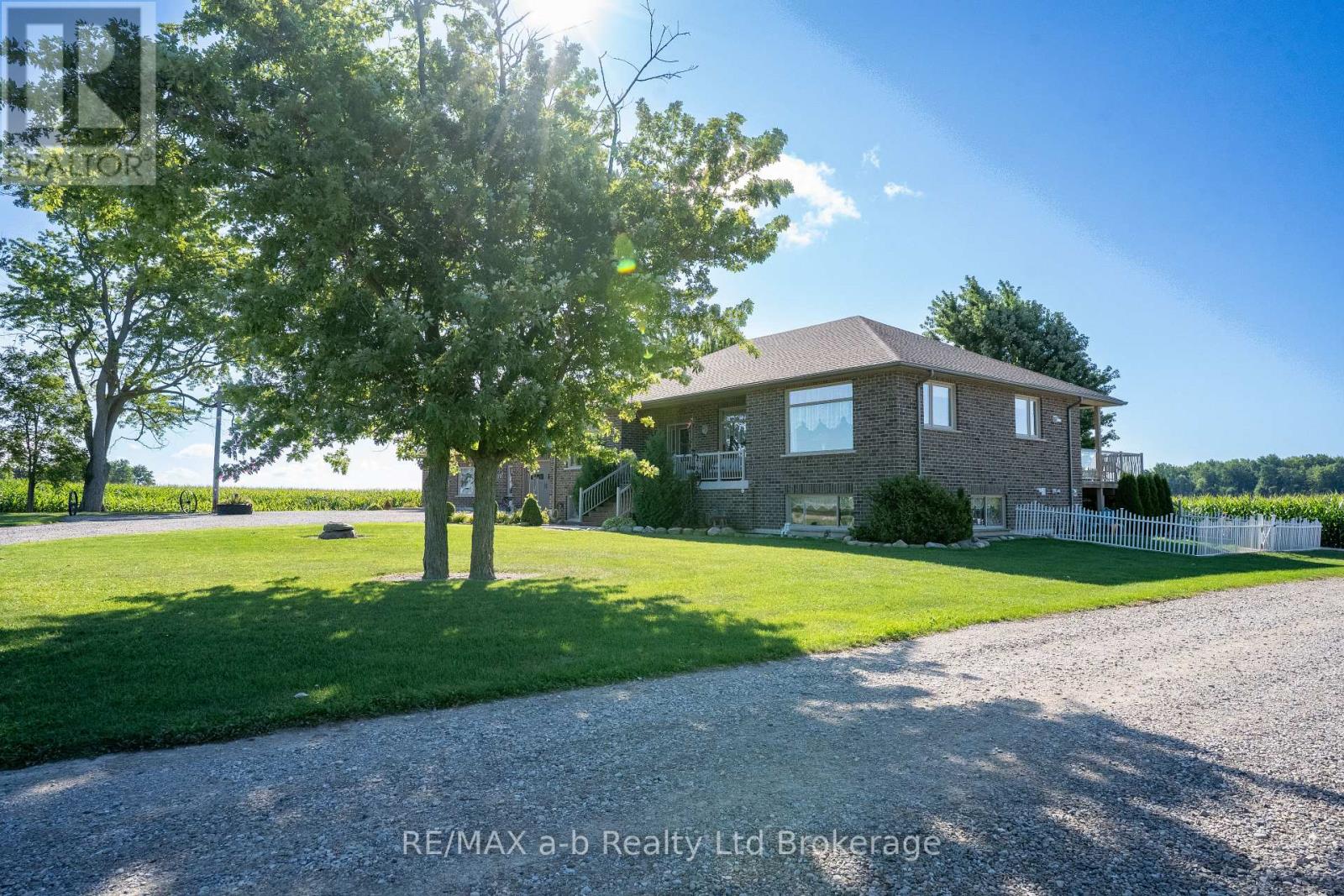 324500 Mount Elgin Road, South-West Oxford, Ontario  N0J 1N0 - Photo 4 - X12918414