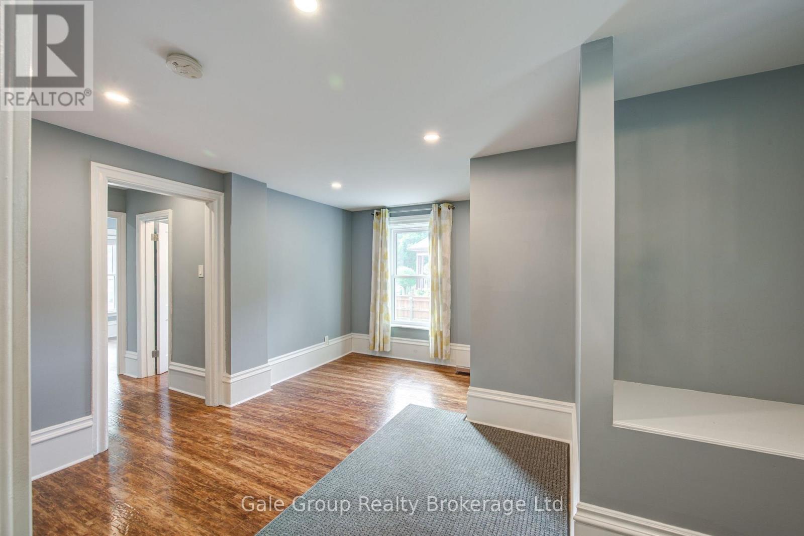 155 Vansittart Avenue, Woodstock (Woodstock - North), Ontario  N4S 6E7 - Photo 13 - X12919162