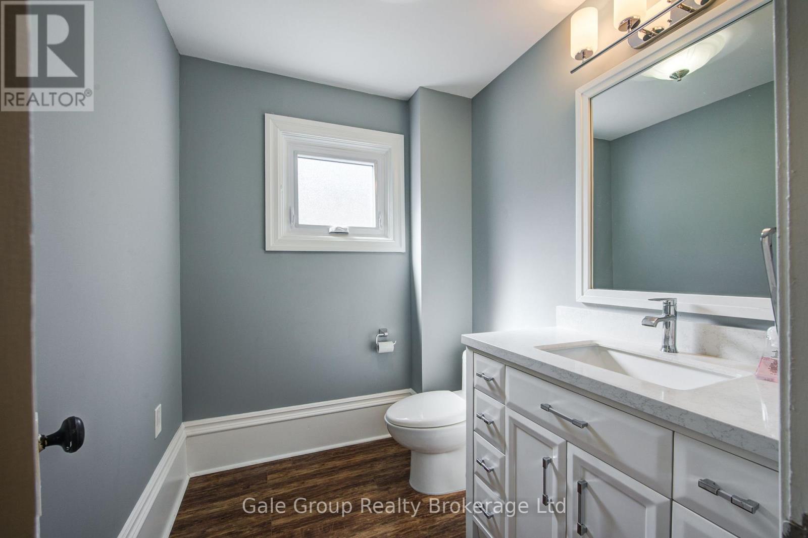 155 Vansittart Avenue, Woodstock (Woodstock - North), Ontario  N4S 6E7 - Photo 17 - X12919162