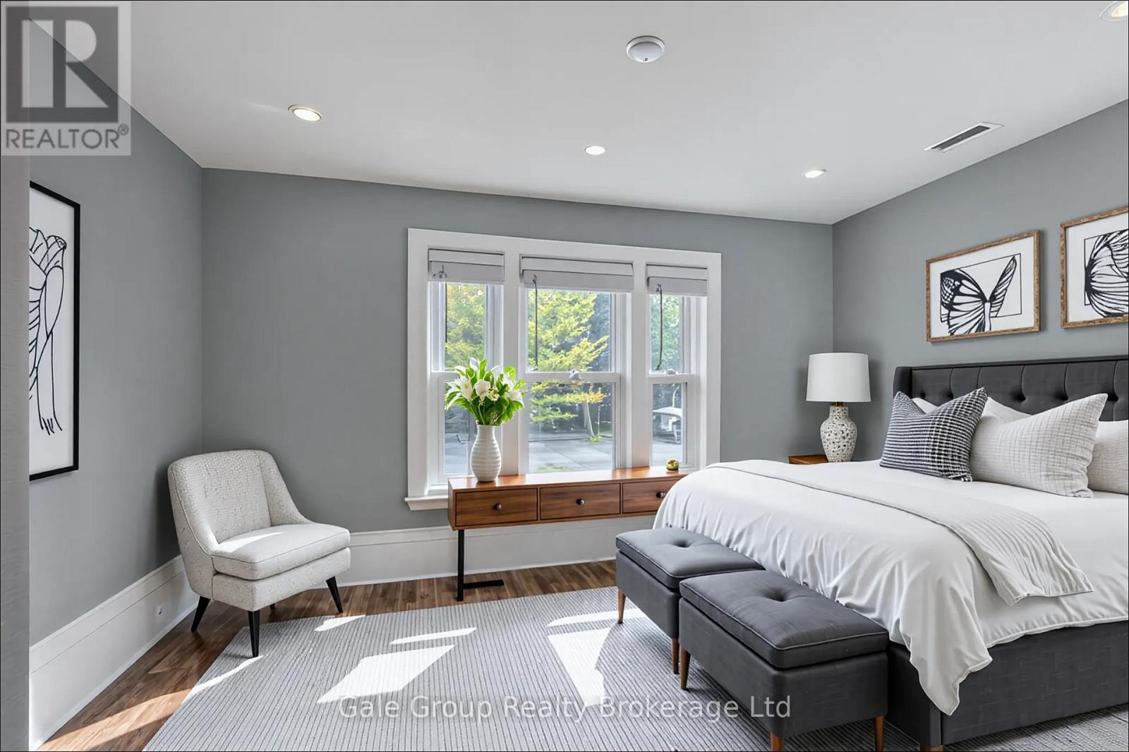 155 Vansittart Avenue, Woodstock (Woodstock - North), Ontario  N4S 6E7 - Photo 18 - X12919162