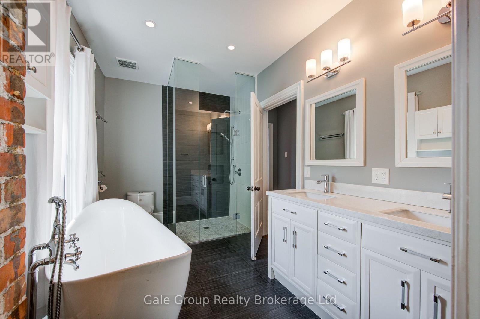 155 Vansittart Avenue, Woodstock (Woodstock - North), Ontario  N4S 6E7 - Photo 25 - X12919162