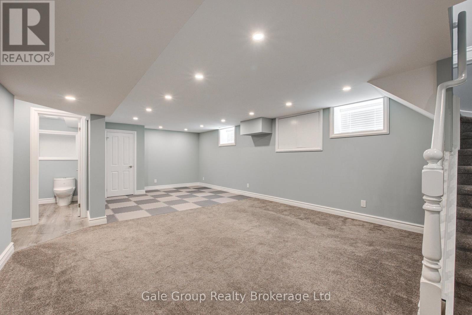 155 Vansittart Avenue, Woodstock (Woodstock - North), Ontario  N4S 6E7 - Photo 34 - X12919162