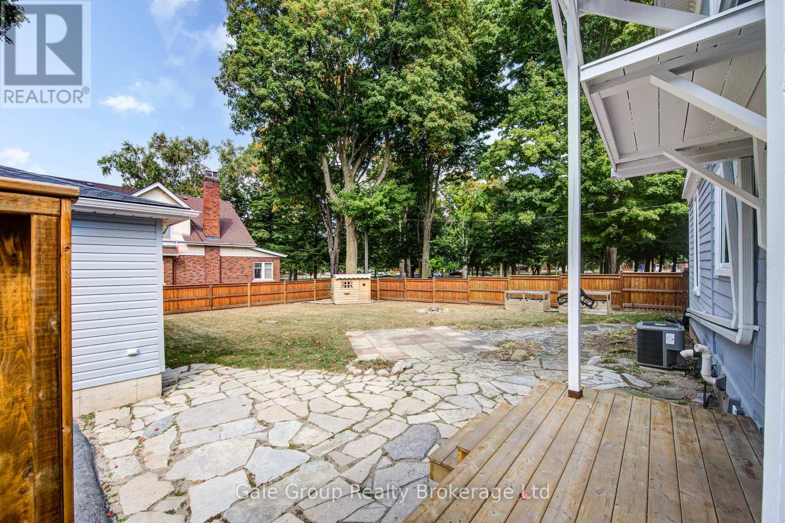 155 Vansittart Avenue, Woodstock (Woodstock - North), Ontario  N4S 6E7 - Photo 45 - X12919162