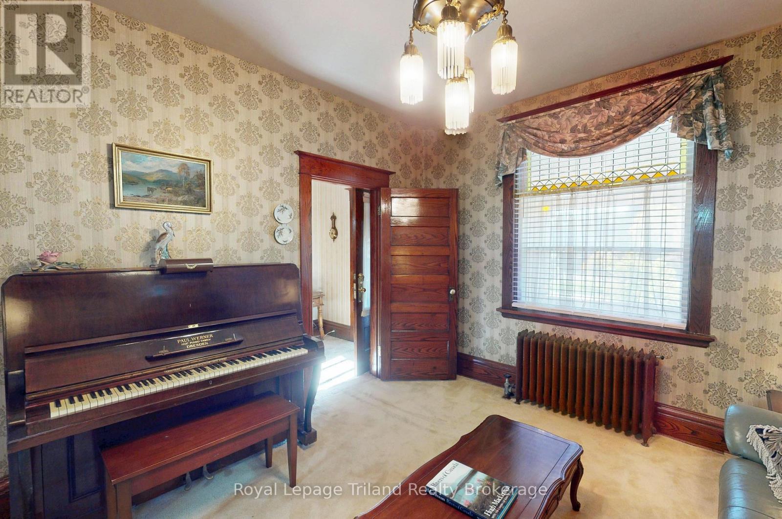 144 Huron Street, Zorra (Embro), Ontario  N0J 1J0 - Photo 12 - X12919338