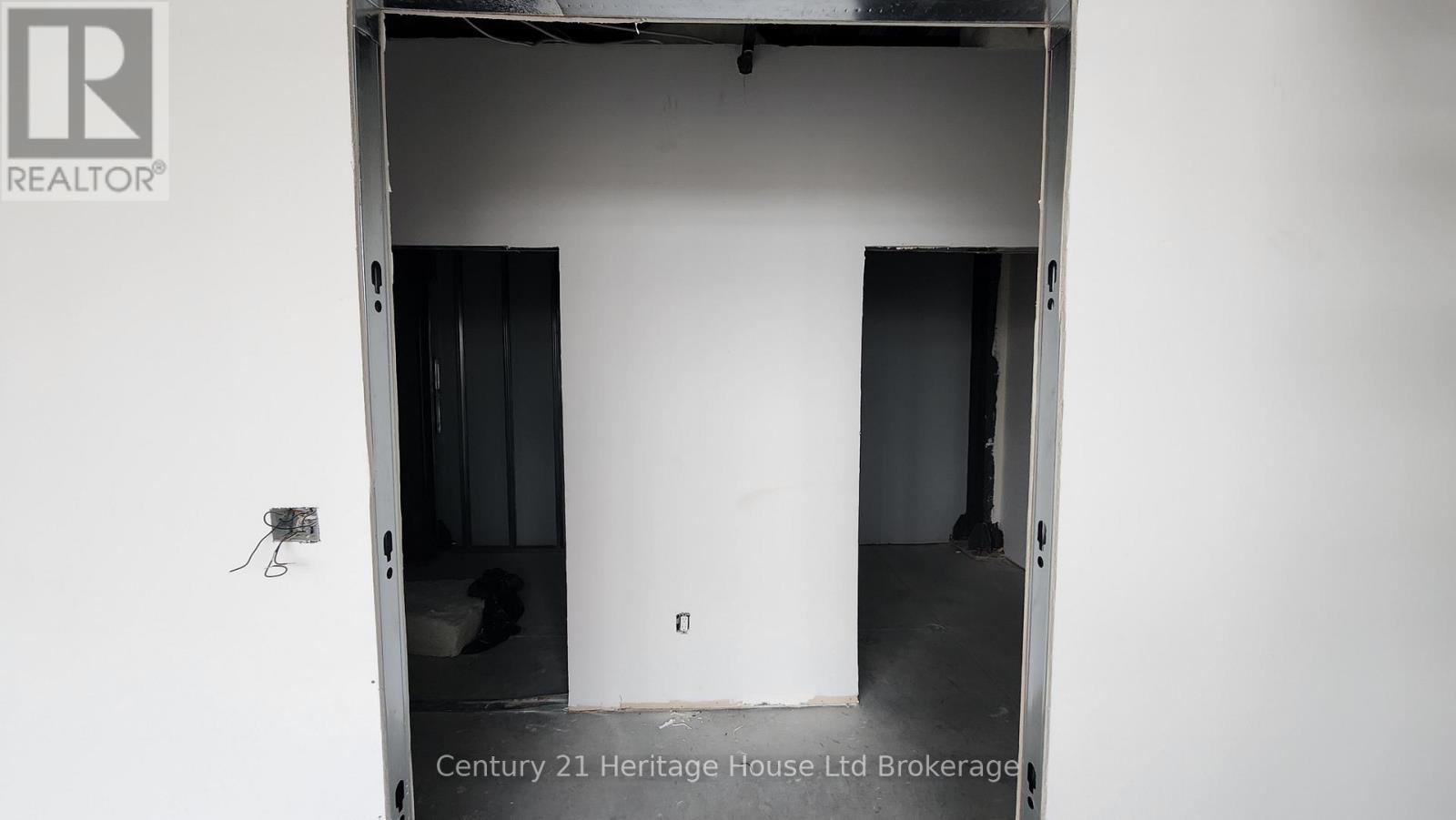 2 - 449 Griffin Way, Woodstock (Woodstock - North), Ontario  N4T 0N2 - Photo 11 - X12919610