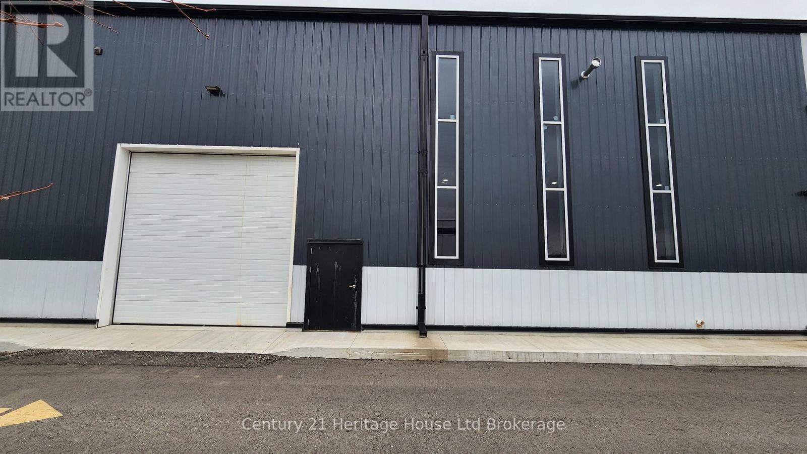 2 - 449 Griffin Way, Woodstock (Woodstock - North), Ontario  N4T 0N2 - Photo 5 - X12919610