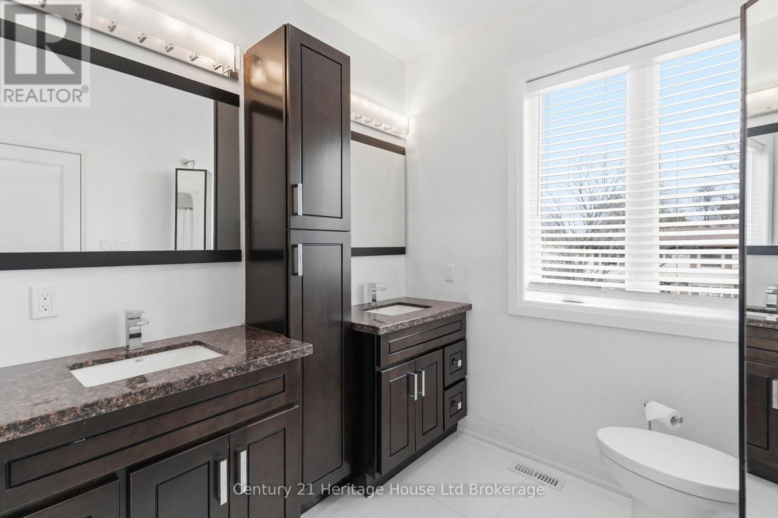 61 Applewood Crescent, London South (South N), Ontario  N6J 3R1 - Photo 19 - X12920688