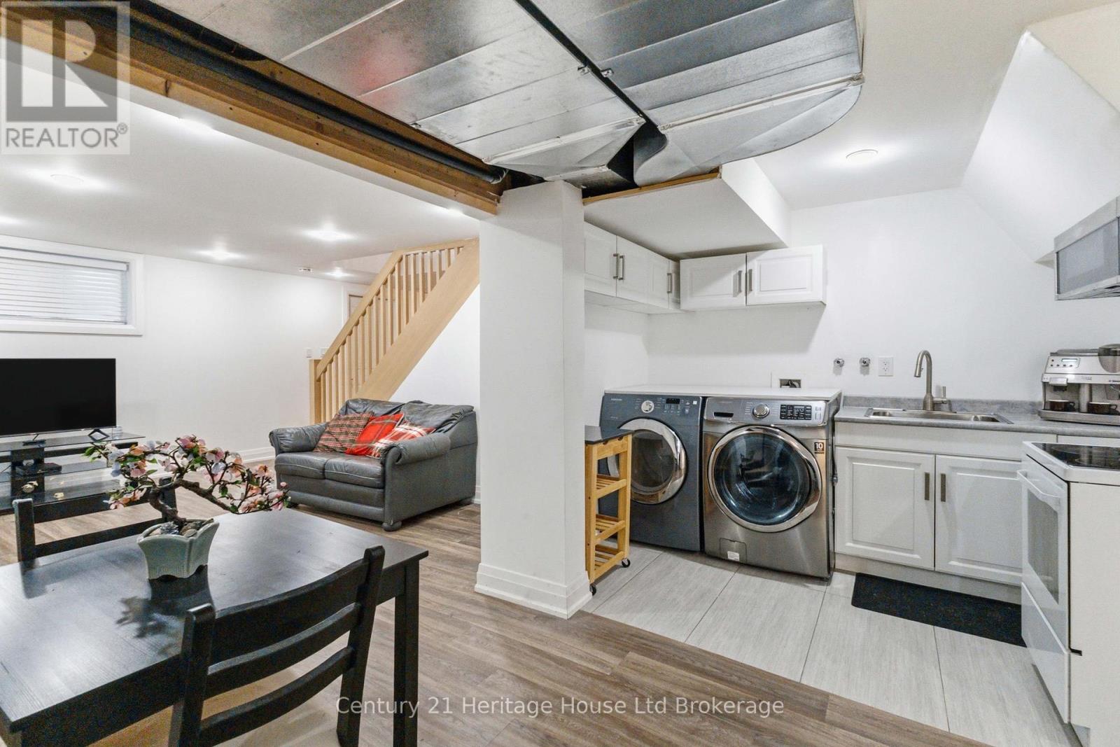 61 Applewood Crescent, London South (South N), Ontario  N6J 3R1 - Photo 24 - X12920688