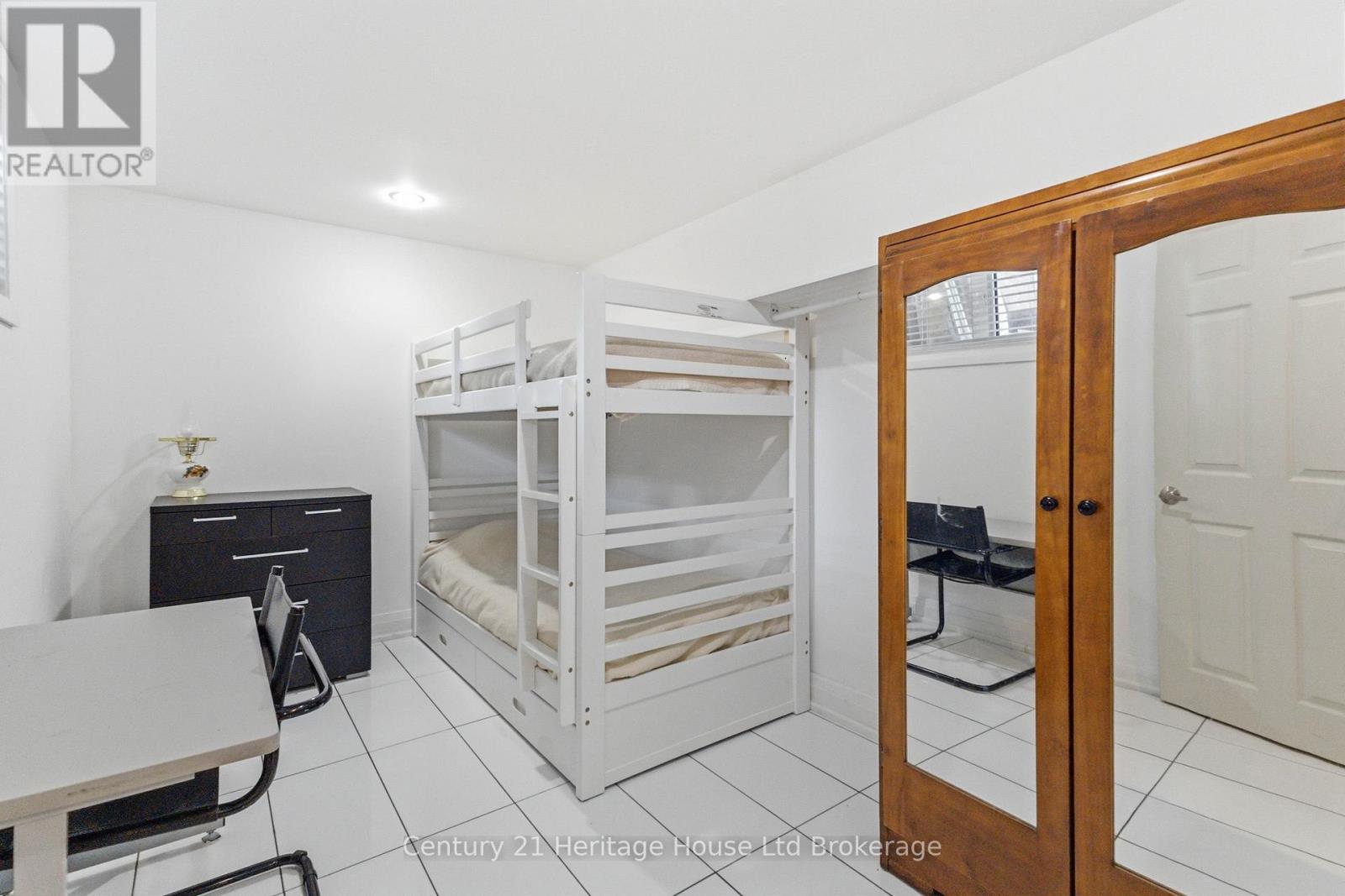 61 Applewood Crescent, London South (South N), Ontario  N6J 3R1 - Photo 26 - X12920688