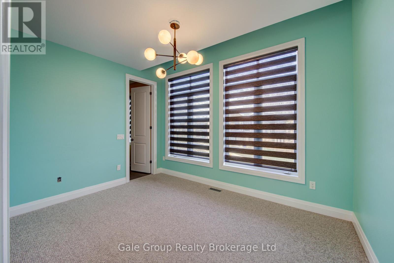 125 Prince Charles Crescent, Woodstock (Woodstock - North), Ontario  N4T 0N1 - Photo 18 - X12920806