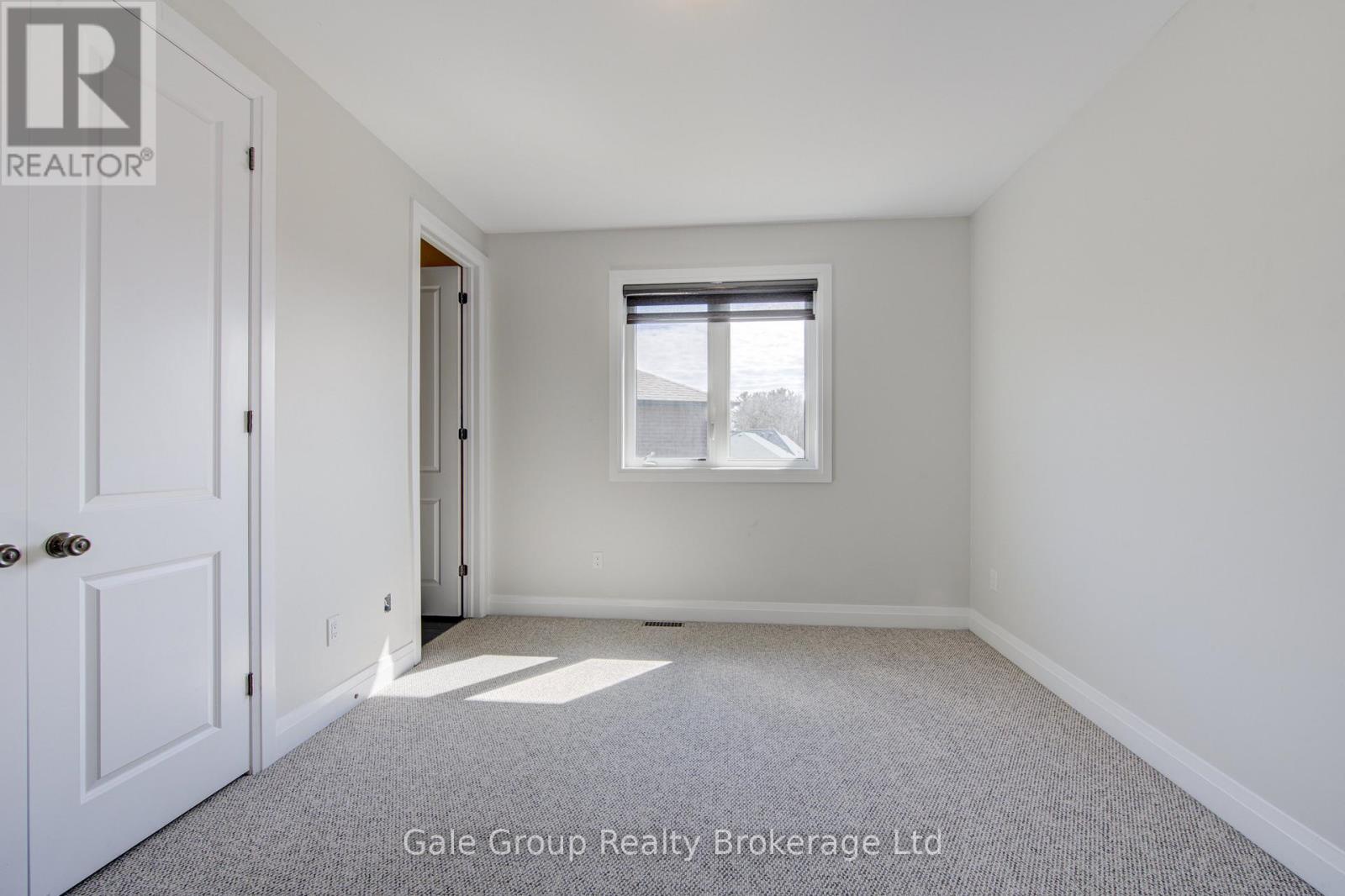 125 Prince Charles Crescent, Woodstock (Woodstock - North), Ontario  N4T 0N1 - Photo 22 - X12920806