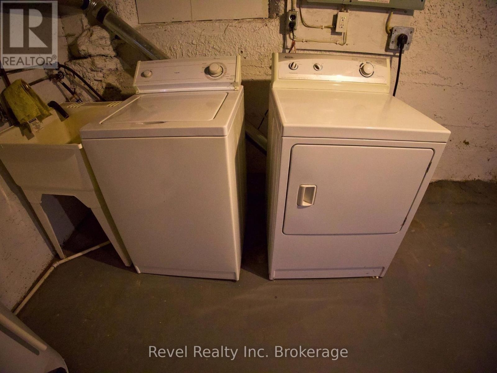 B - 511 King Street, Woodstock (Woodstock - South), Ontario  N4S 1M7 - Photo 13 - X12921596