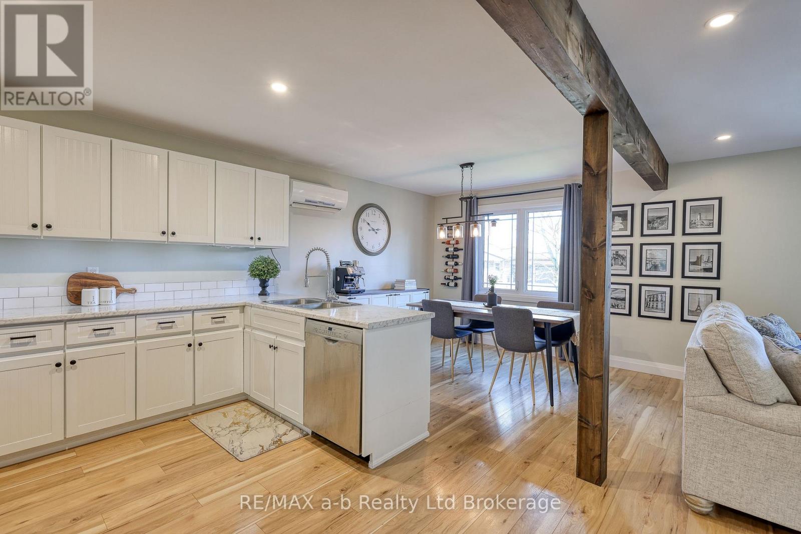 249 Arris Crescent, West Perth (Mitchell), Ontario  N0K 1N0 - Photo 12 - X12921734