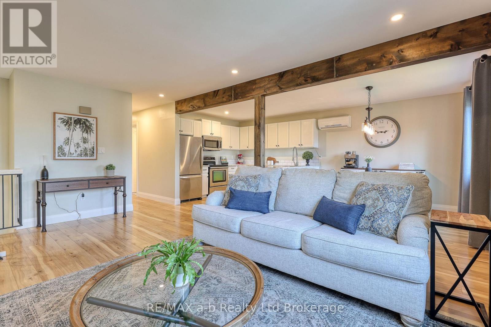 249 Arris Crescent, West Perth (Mitchell), Ontario  N0K 1N0 - Photo 8 - X12921734