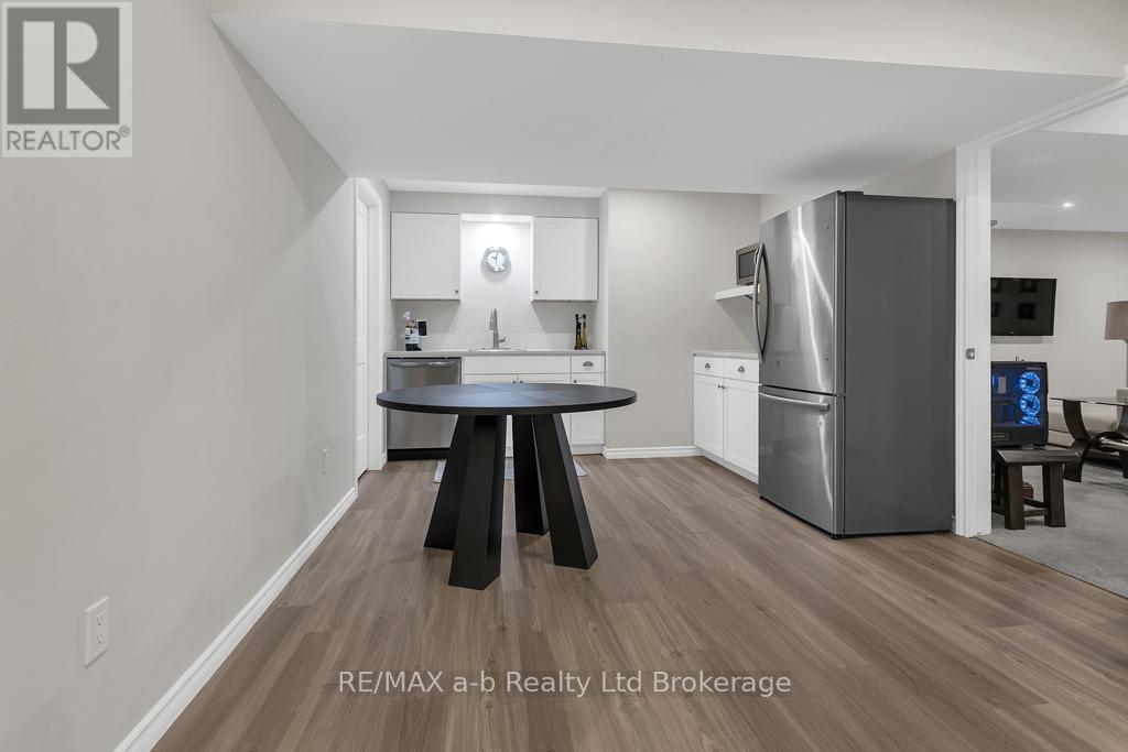 41 Lowrie Crescent, Tillsonburg, Ontario  N4G 0H5 - Photo 26 - X12924494