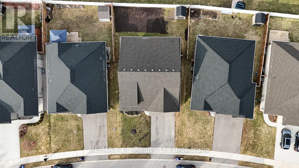 41 Lowrie Crescent, Tillsonburg, Ontario  N4G 0H5 - Photo 34 - X12924494