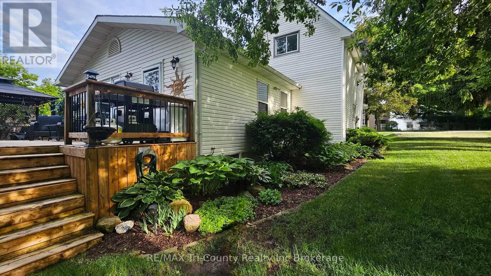 27 Harpurhey Road, Huron East (Harpurhey Village), Ontario  N0K 1W0 - Photo 2 - X12925416