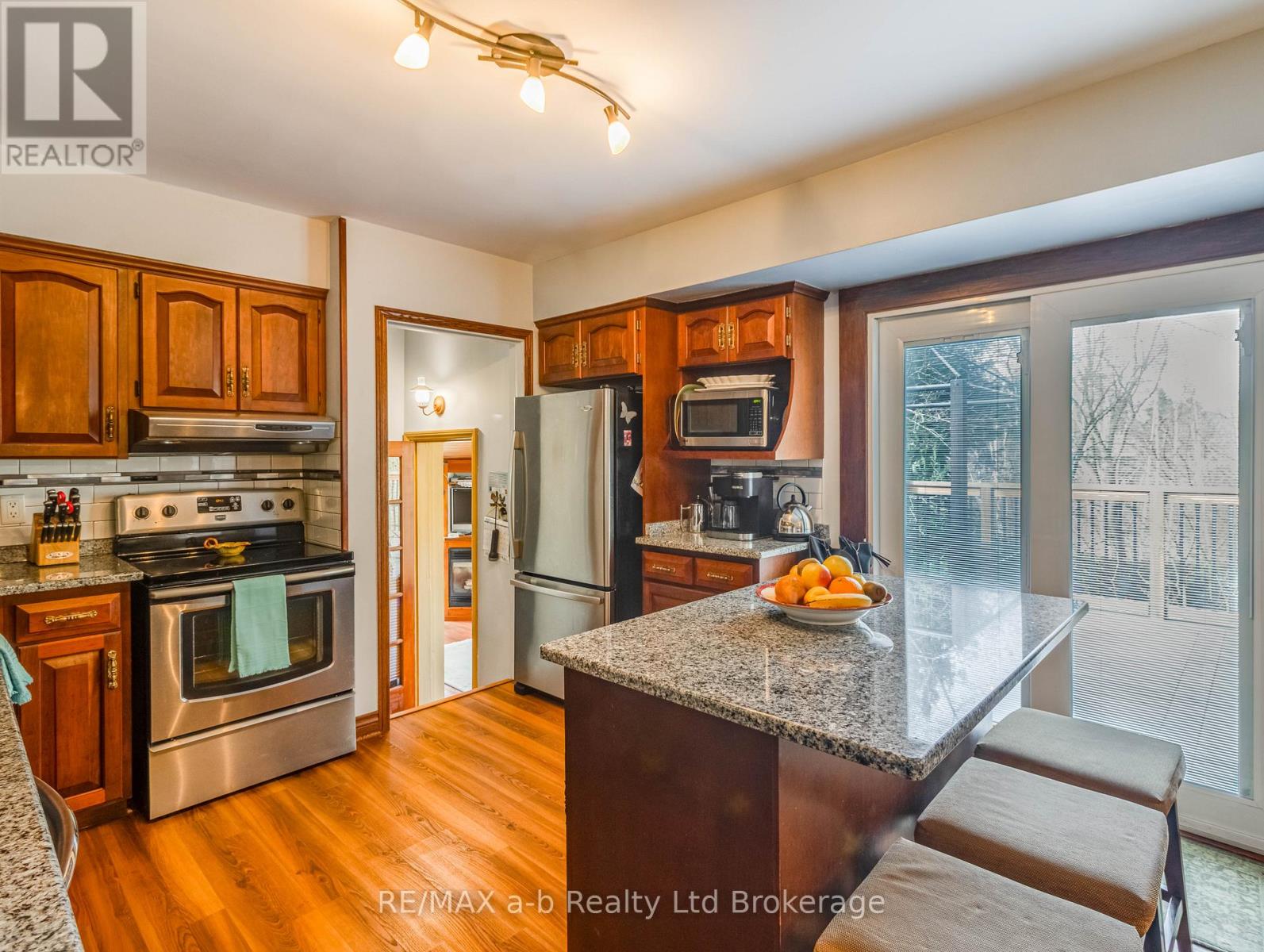 543 Highland Drive, Woodstock (Woodstock - North), Ontario  N4S 5X1 - Photo 15 - X12925974