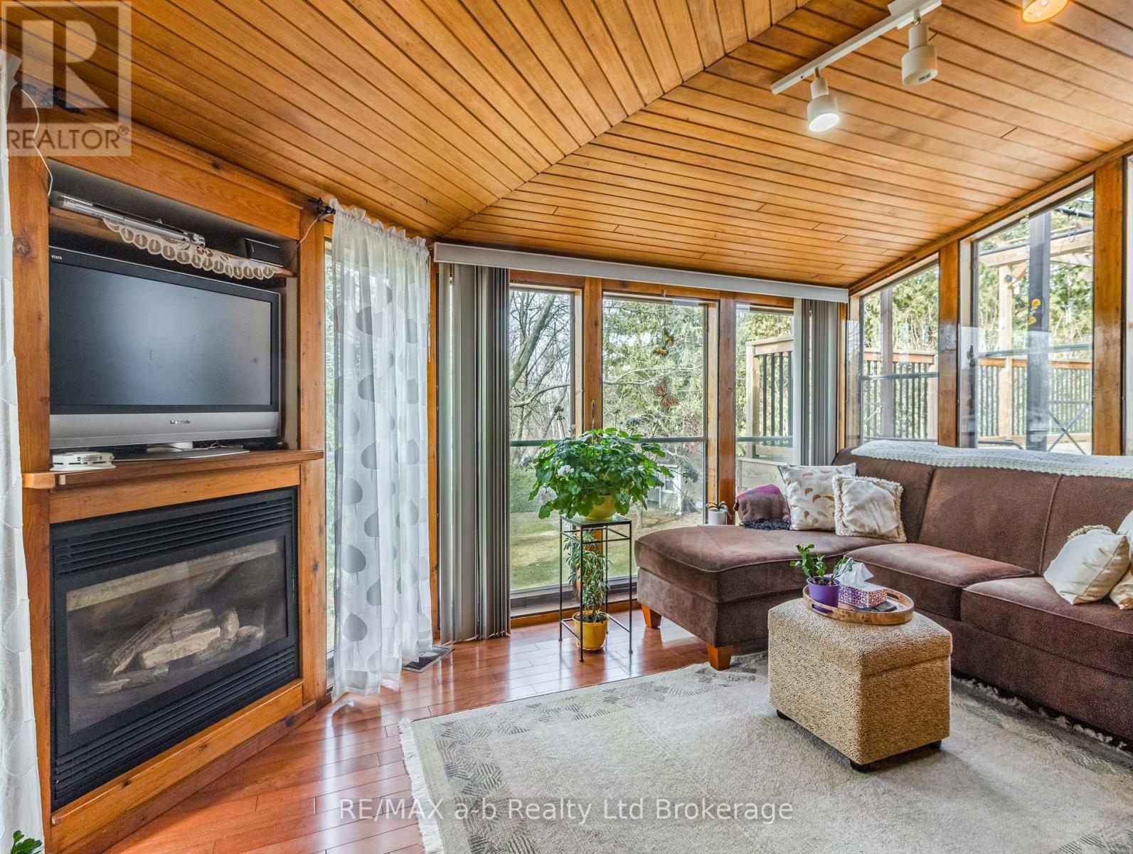 543 Highland Drive, Woodstock (Woodstock - North), Ontario  N4S 5X1 - Photo 22 - X12925974