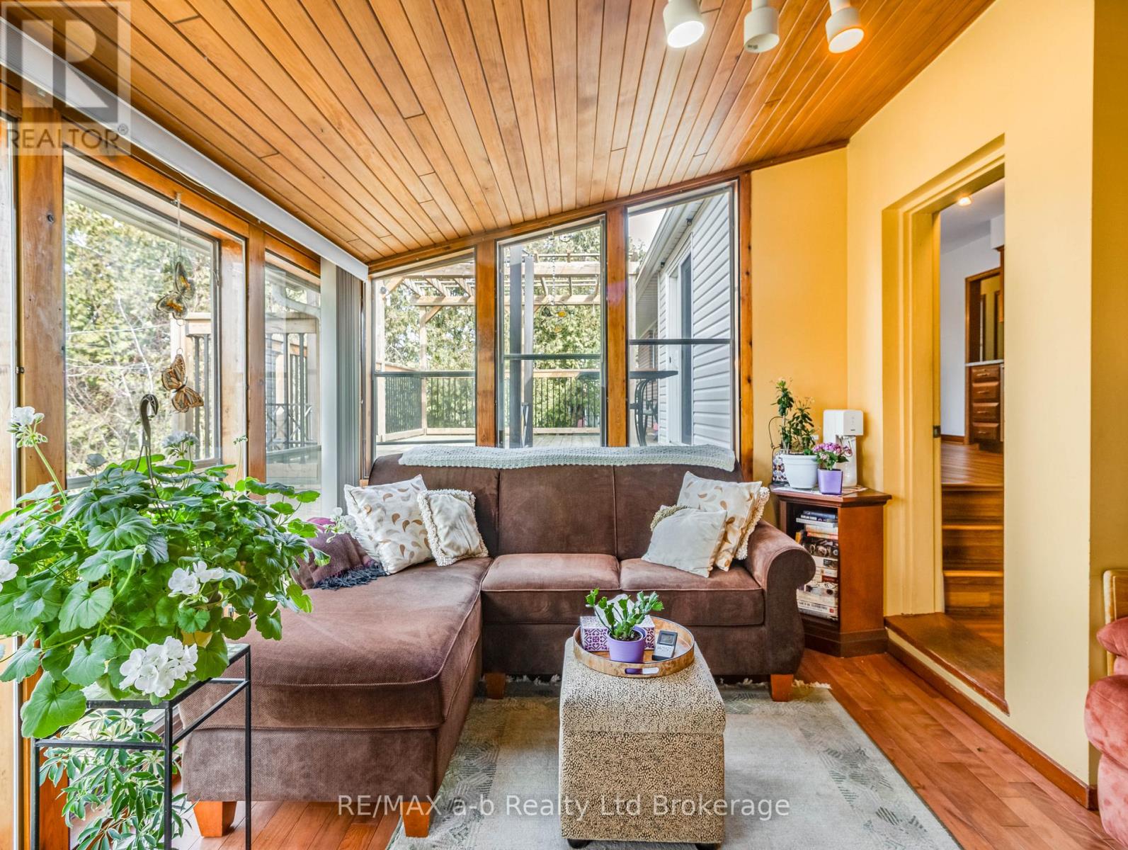 543 Highland Drive, Woodstock (Woodstock - North), Ontario  N4S 5X1 - Photo 23 - X12925974