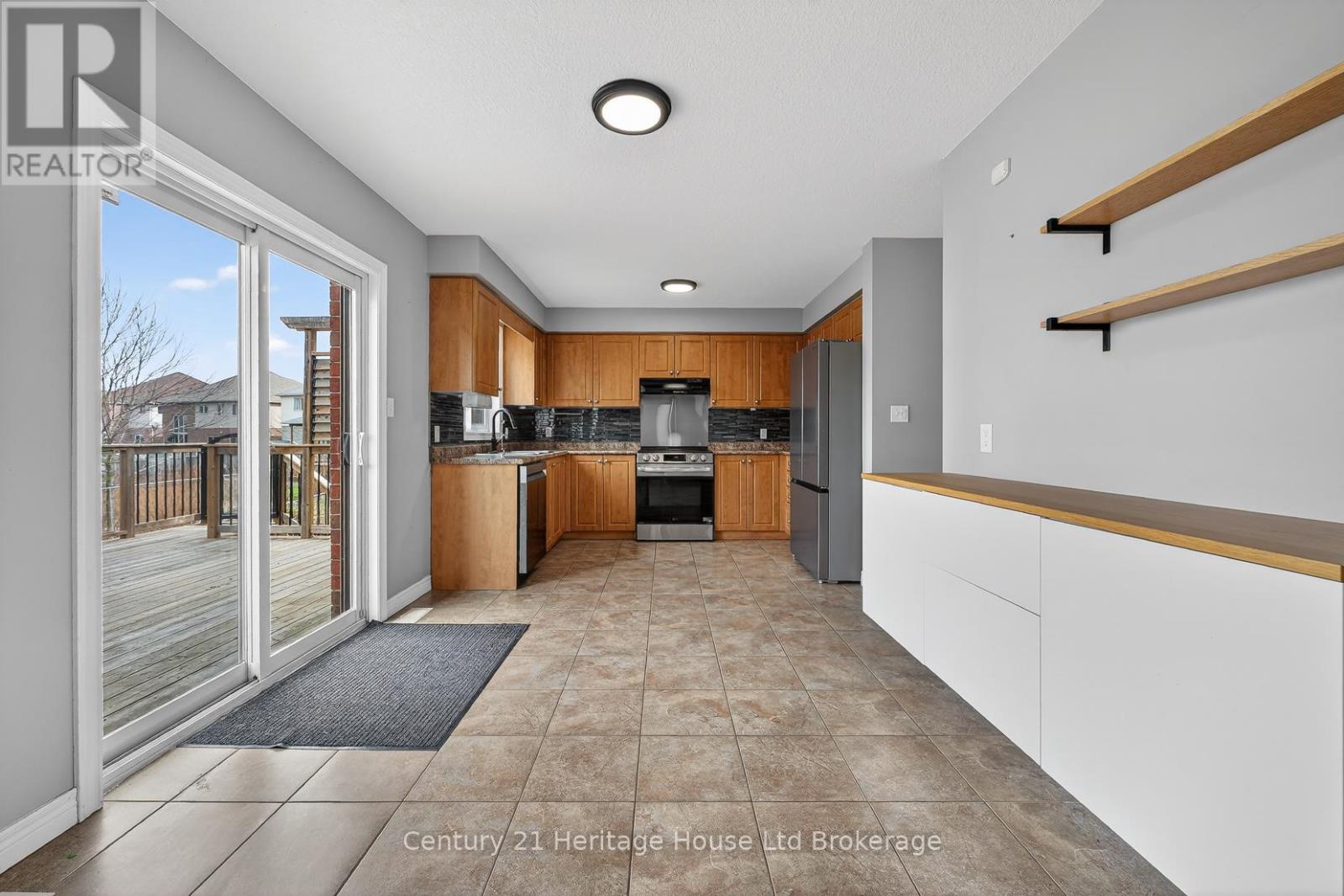 215 Munnoch Boulevard, Woodstock (Woodstock - North), Ontario  N4T 1V7 - Photo 16 - X12926204