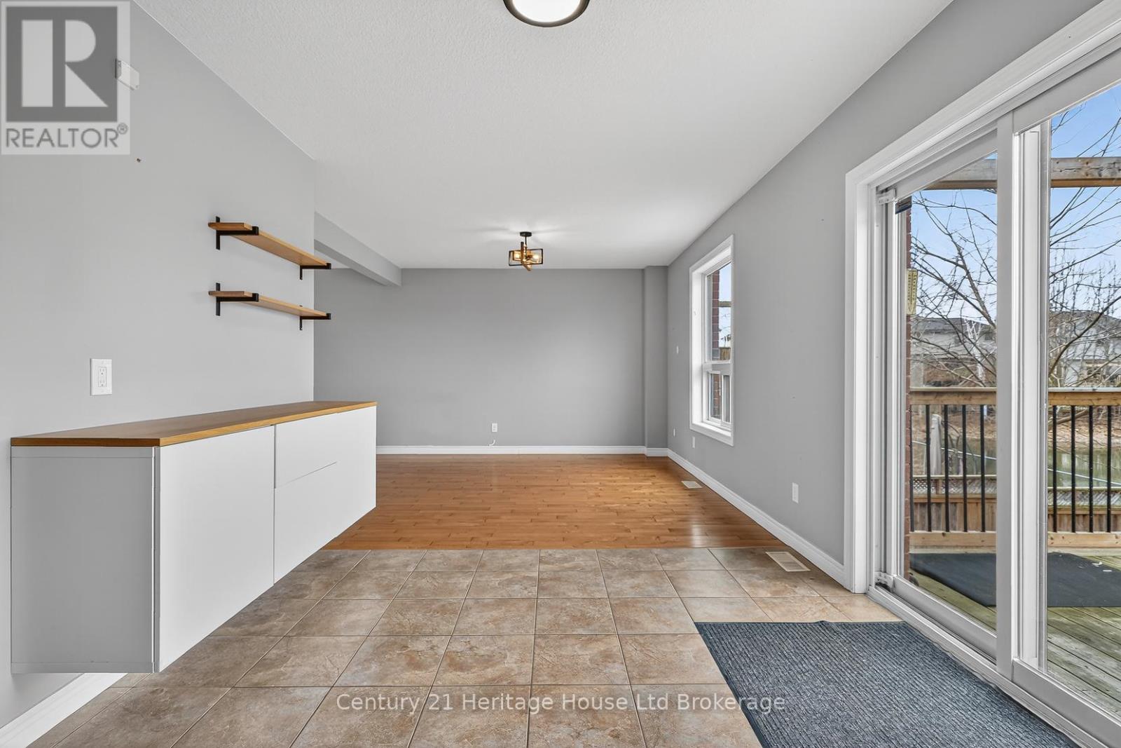 215 Munnoch Boulevard, Woodstock (Woodstock - North), Ontario  N4T 1V7 - Photo 17 - X12926204