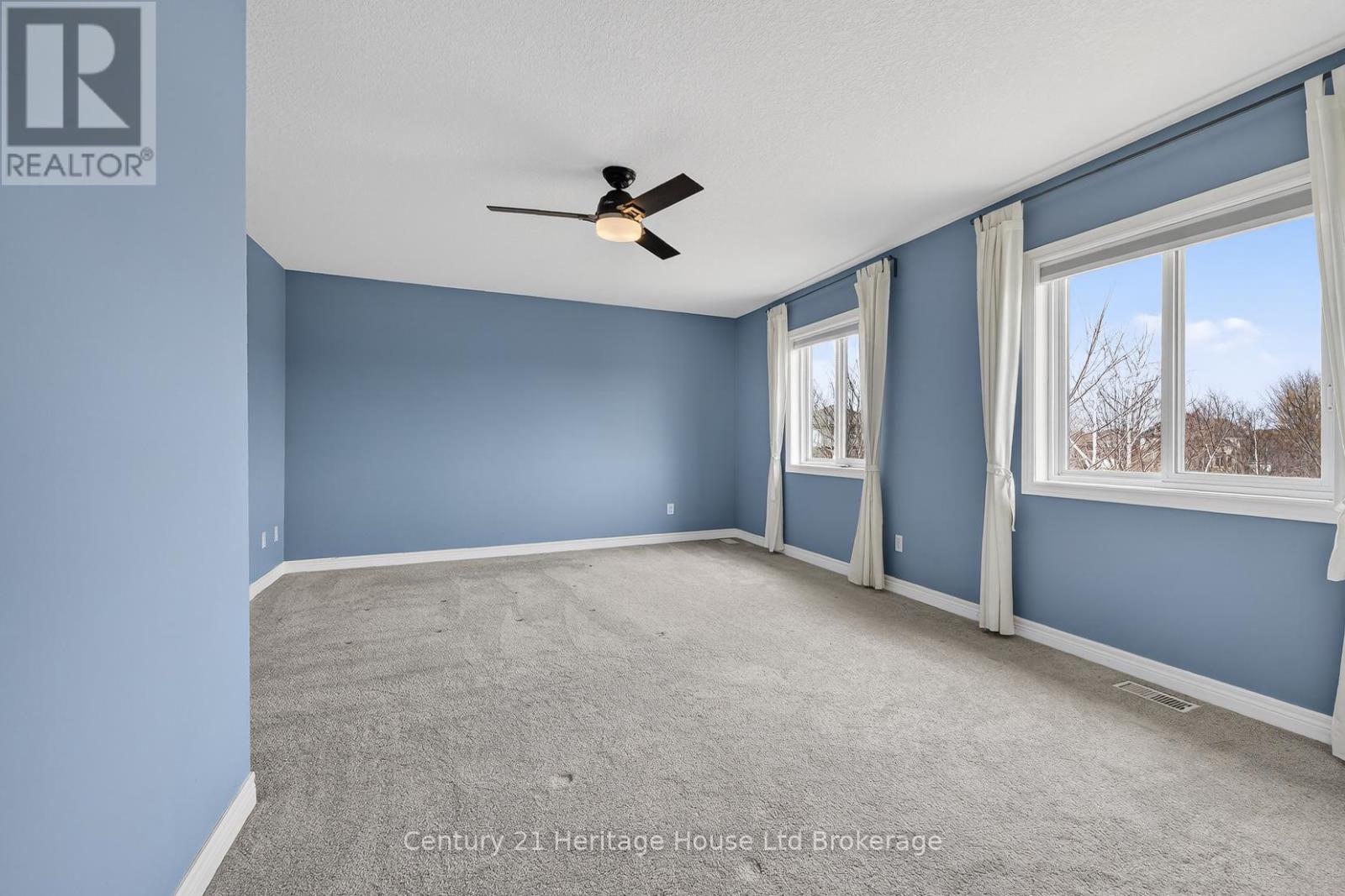 215 Munnoch Boulevard, Woodstock (Woodstock - North), Ontario  N4T 1V7 - Photo 23 - X12926204