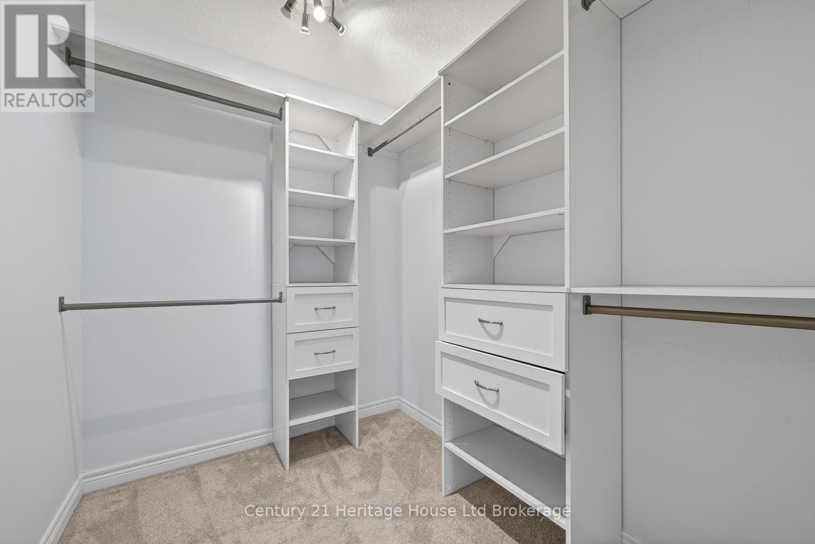 215 Munnoch Boulevard, Woodstock (Woodstock - North), Ontario  N4T 1V7 - Photo 27 - X12926204