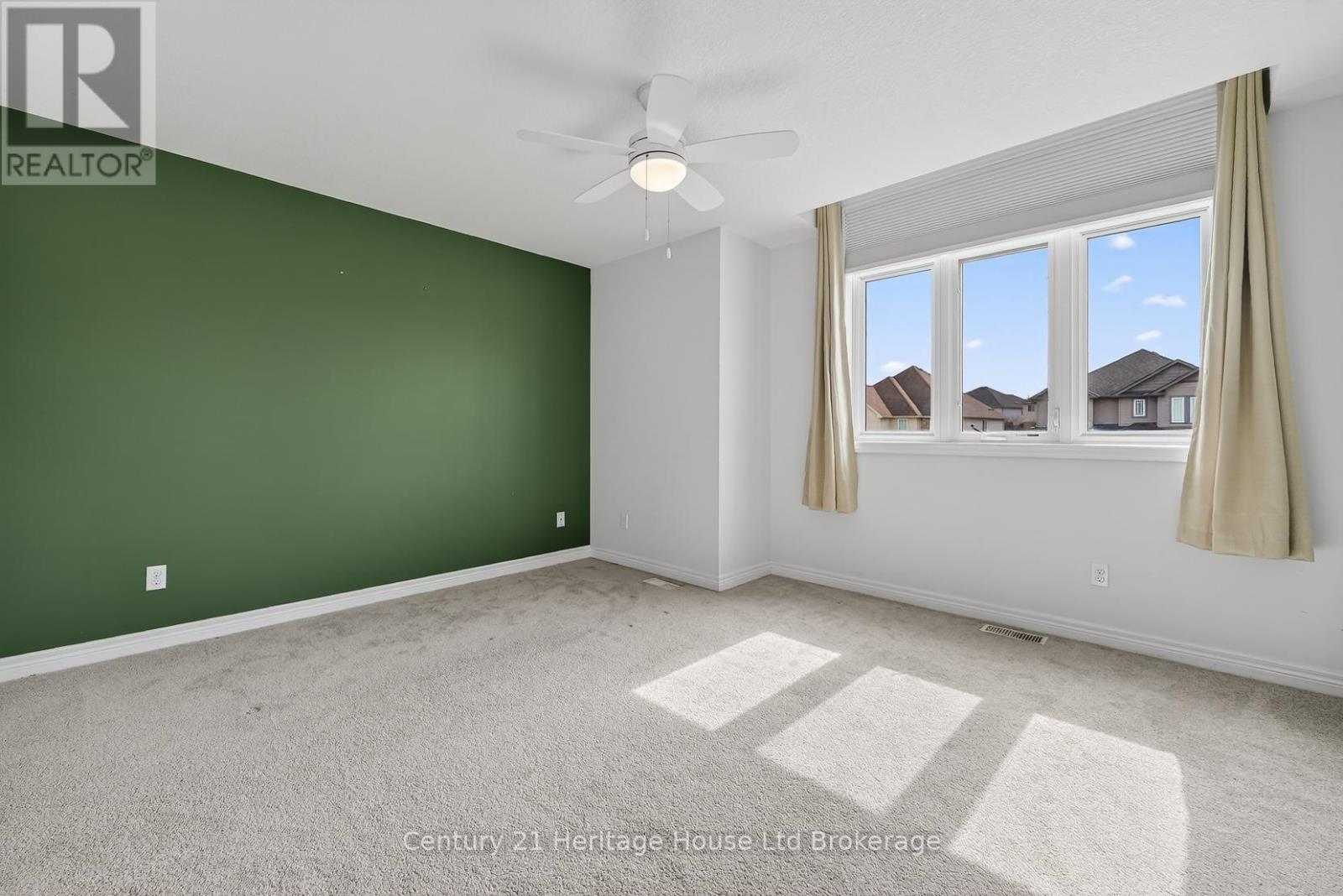 215 Munnoch Boulevard, Woodstock (Woodstock - North), Ontario  N4T 1V7 - Photo 30 - X12926204