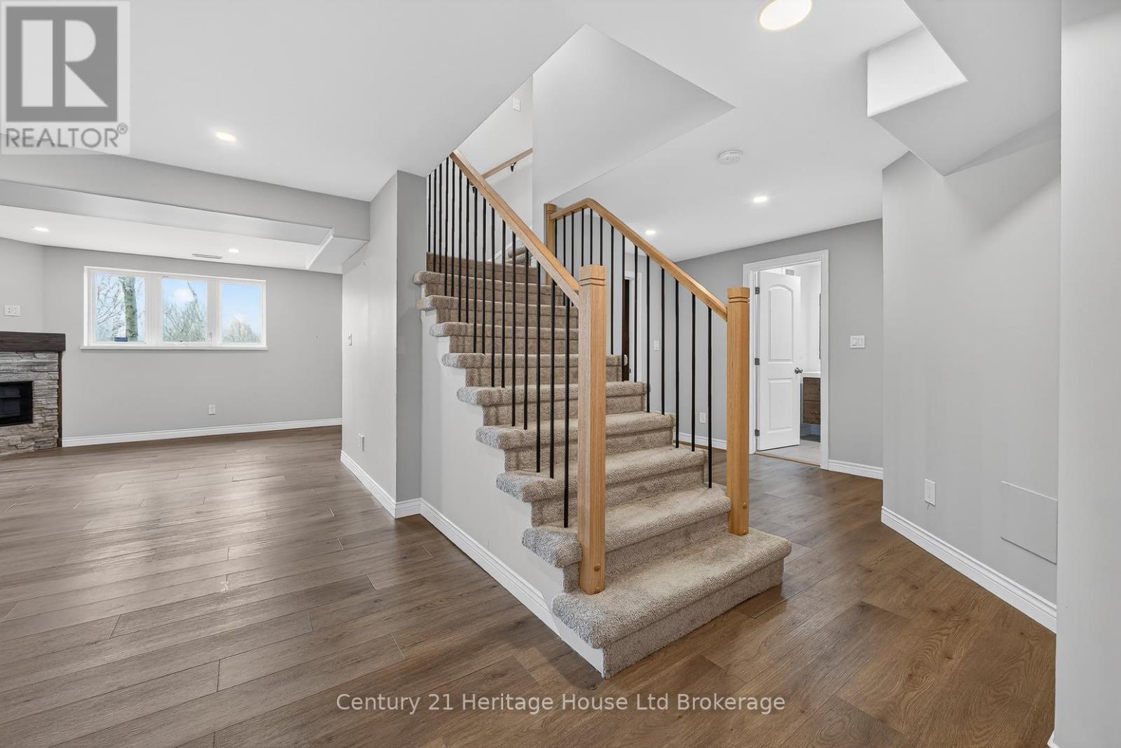 215 Munnoch Boulevard, Woodstock (Woodstock - North), Ontario  N4T 1V7 - Photo 34 - X12926204