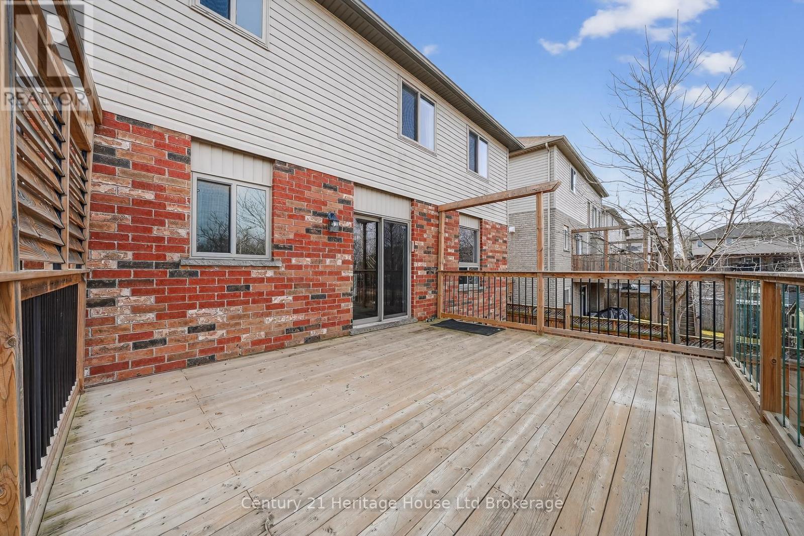 215 Munnoch Boulevard, Woodstock (Woodstock - North), Ontario  N4T 1V7 - Photo 48 - X12926204