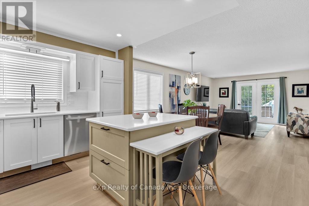 124 Wilson Avenue, Tillsonburg, Ontario  N4G 5T3 - Photo 11 - X12926334