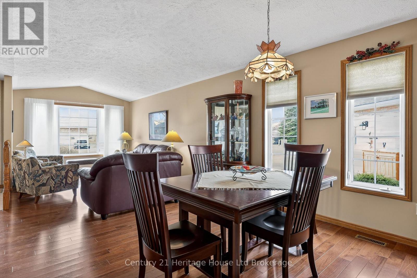 11 Mccreery Road, Ingersoll (Ingersoll - North), Ontario  N5C 4E9 - Photo 10 - X12926504