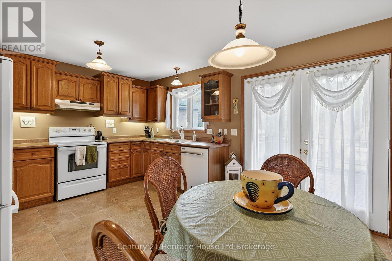 11 Mccreery Road, Ingersoll (Ingersoll - North), Ontario  N5C 4E9 - Photo 11 - X12926504