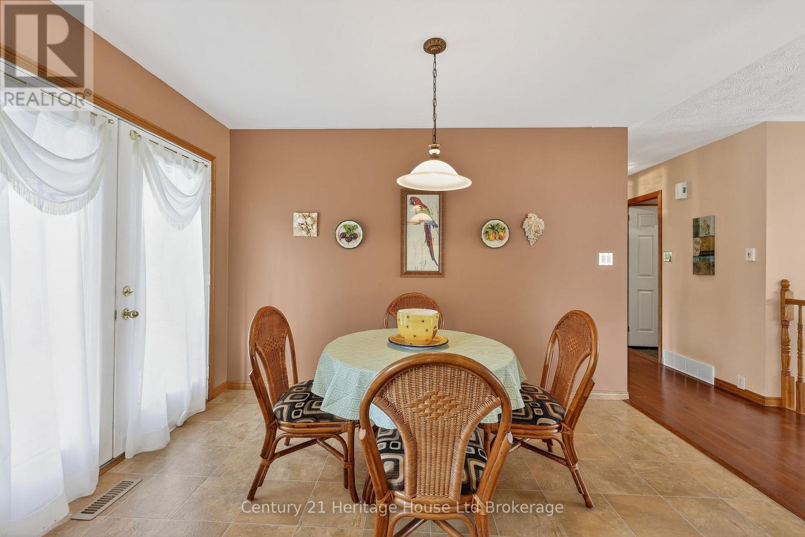 11 Mccreery Road, Ingersoll (Ingersoll - North), Ontario  N5C 4E9 - Photo 14 - X12926504