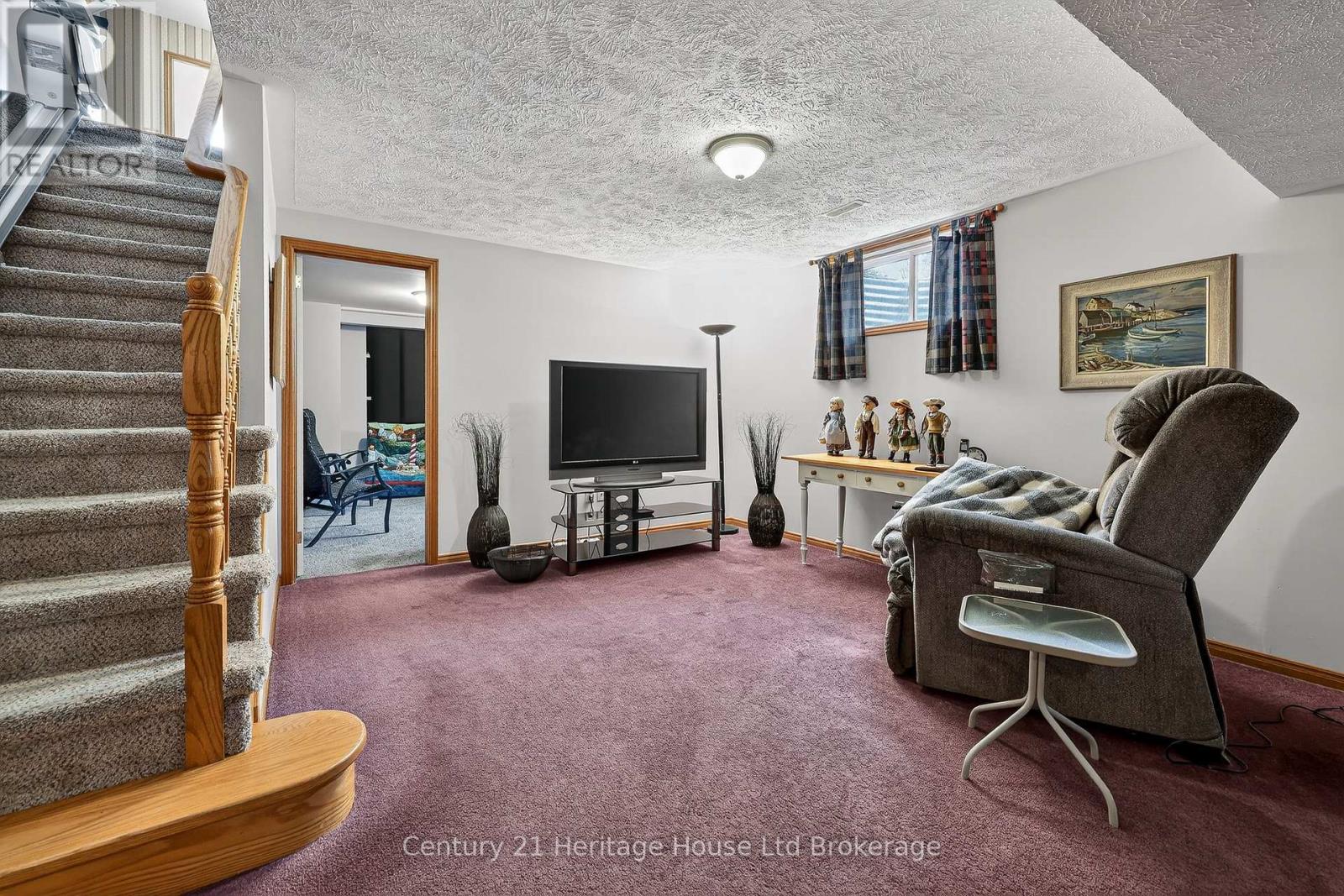 11 Mccreery Road, Ingersoll (Ingersoll - North), Ontario  N5C 4E9 - Photo 21 - X12926504