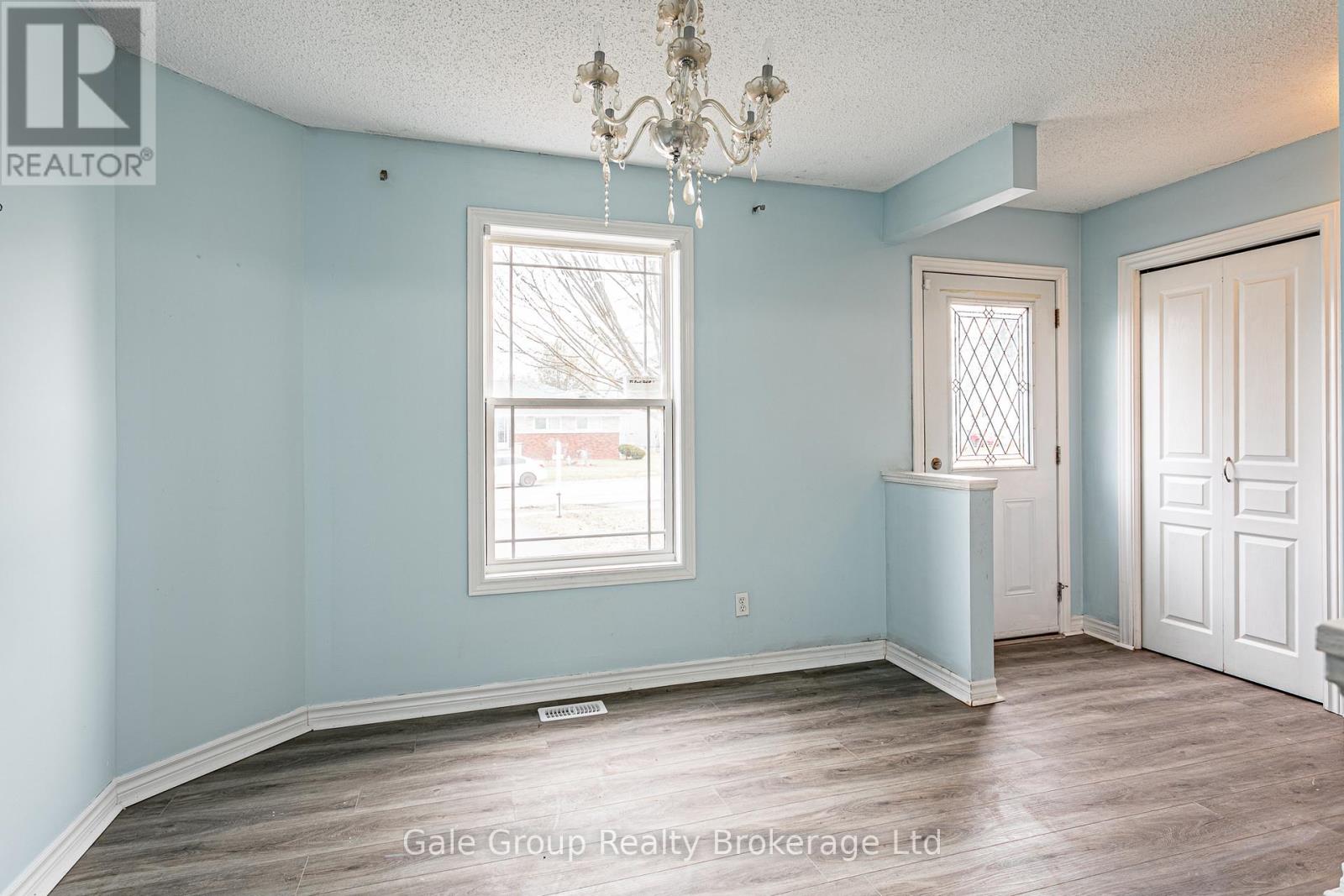 7 - 39 Blandford Street, Woodstock (Woodstock - North), Ontario  N4S 7H7 - Photo 7 - X12928530