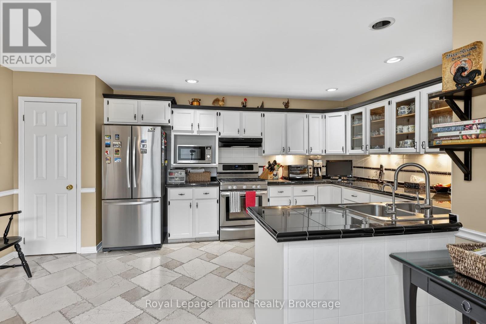 637 Lansdowne Avenue, Woodstock (Woodstock - North), Ontario  N4T 1K2 - Photo 13 - X12929840